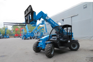 FORKLIFT/REACH 5000LB 19' 4X4