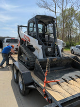 Load image into Gallery viewer, Skidsteer rental delivery - bobcat T64 - toothed bucket - with tracks
